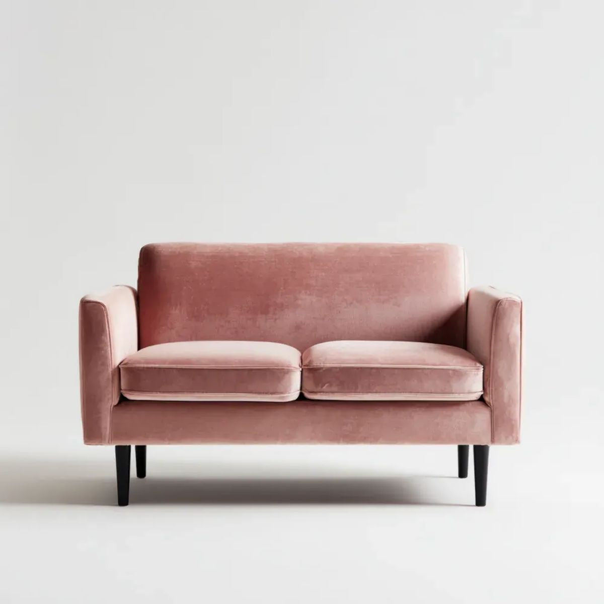 Dwuosobowa sofa różowa z weluru, metalowe nogi, 140 × 78 × 82 cm